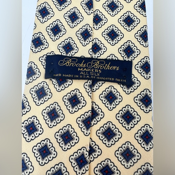 Brooks Brothers Silk Tie Bundle Allover Print Paisley Geometric Yellow Blue Red - Picture 2 of 7